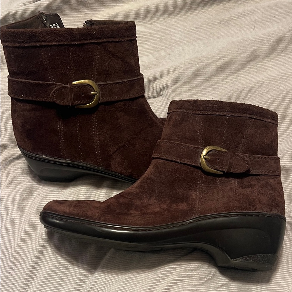 Croft & Barrow Brown Ankle Boots size 8